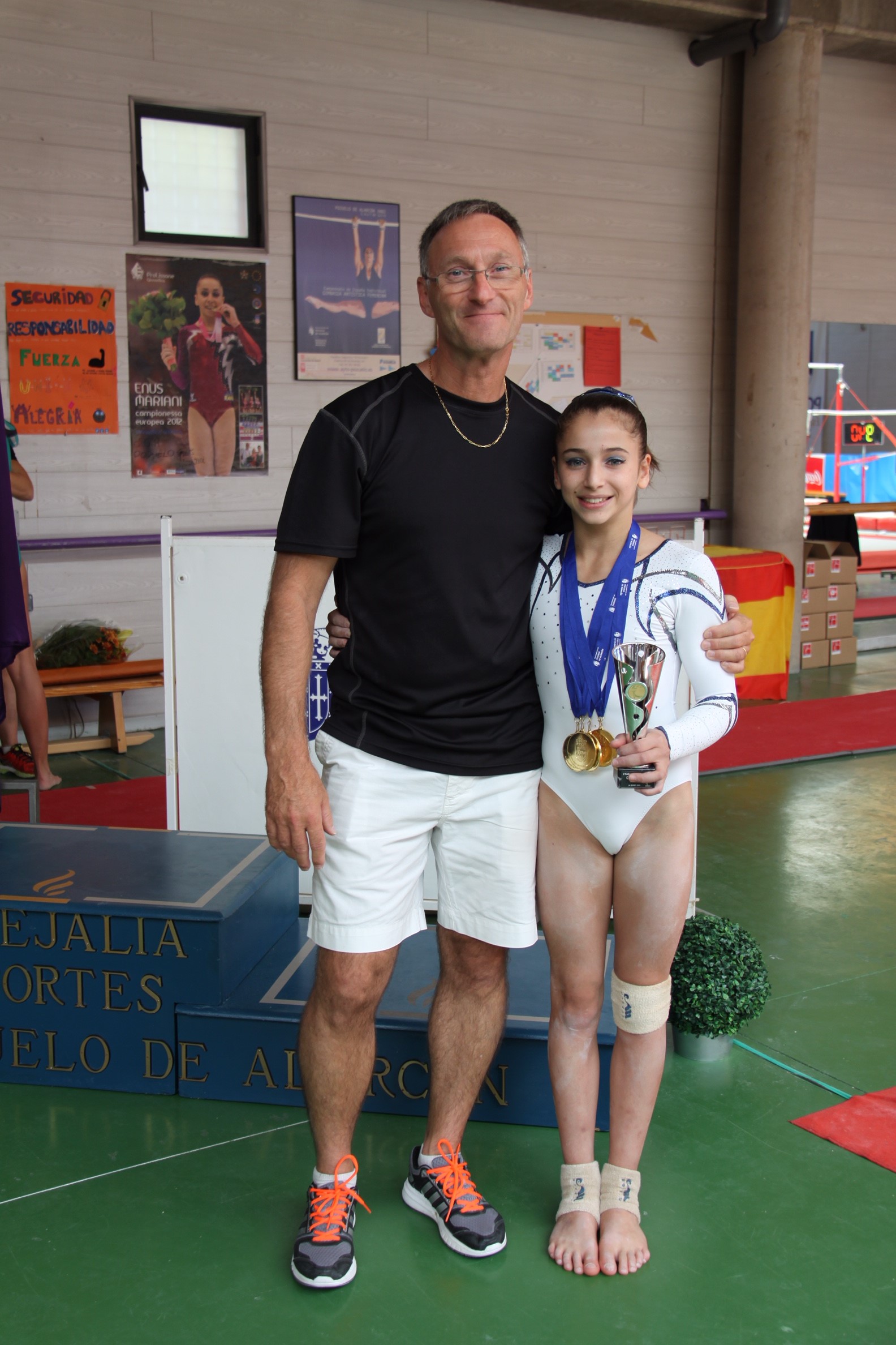 Oréane et son entraîneur, Eric Boucharin, lors du tournoi international de Pozuelo, en Espagne, en 2015.